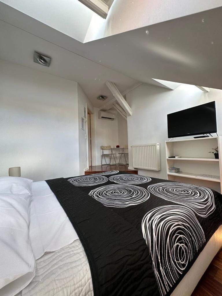 Jacuzzi Apartment - Center 萨格勒布 外观 照片